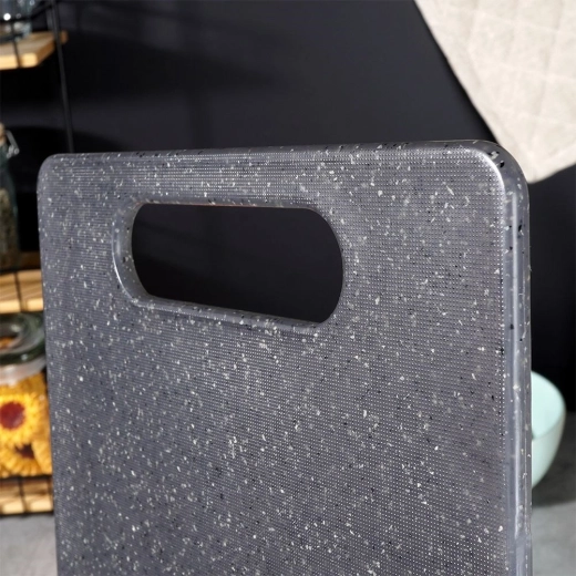 Higiénikus: nem veszi át a szagokat és nem szívja fel a folyadékokat