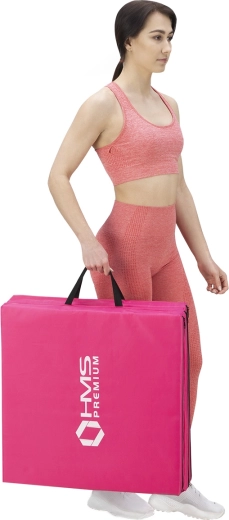 Kényelmes hordozás az integrált fogantyúknak köszönhetően