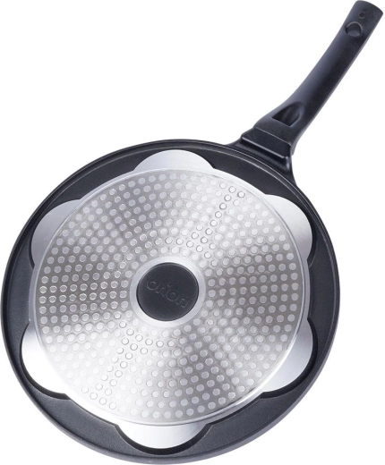 Indukcióval is kompatibilis