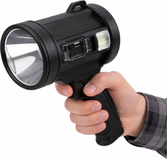 Hosszú hatótáv és 6 világítási mód