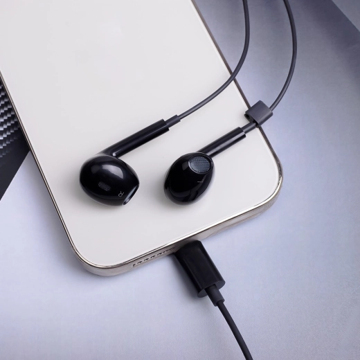 USB-C csatlakozás