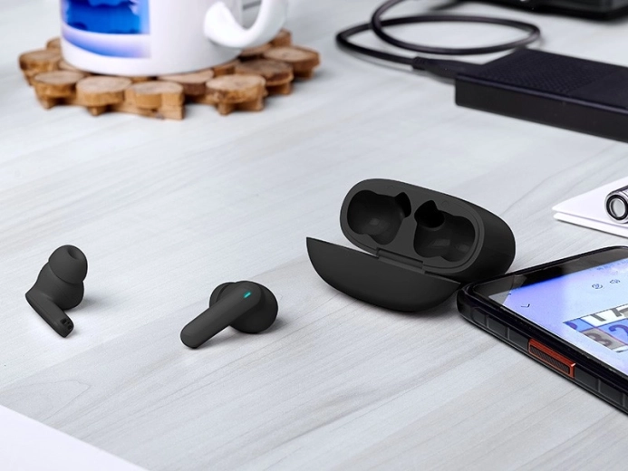 Stabil Bluetooth 5.3 és hosszú üzemidő