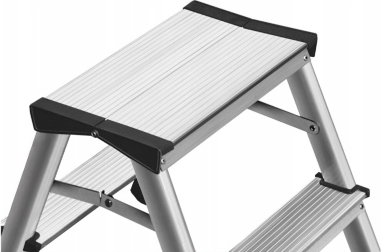 Széles munkafelület és könnyű összehajtás