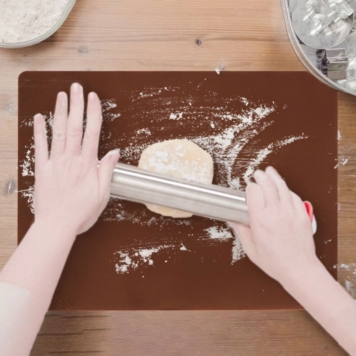 Tapadásmentes felület a tiszta nyújtáshoz