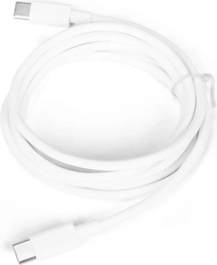1,5 m-es USB‑C kábellel együtt