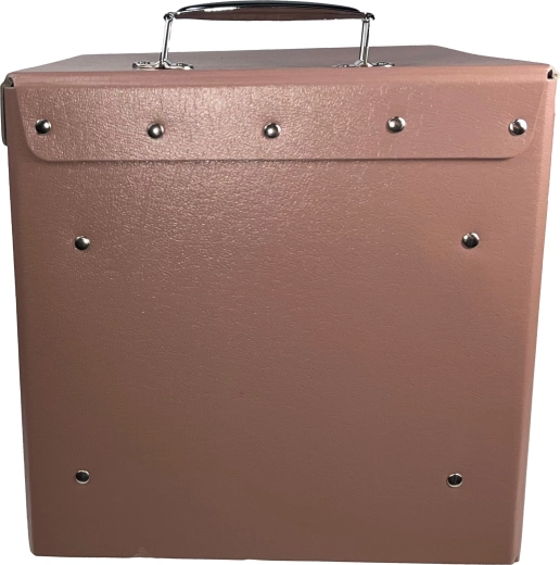 Tartós szerkezet acél szegecsekkel