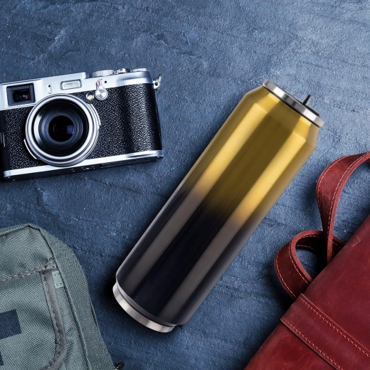 Elegáns fekete–arany dizájn utazáshoz