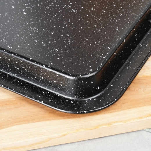 Tapadásmentes gránit felület a tiszta sütésért