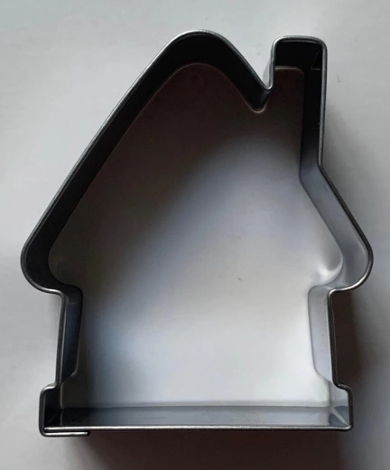 Rozsdamentes házikó alakú süteménykiszúró