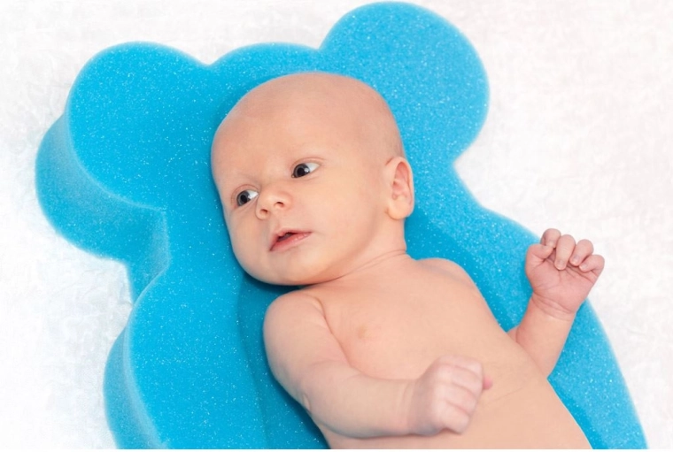 Biztonság és stabilitás fürdetés közben