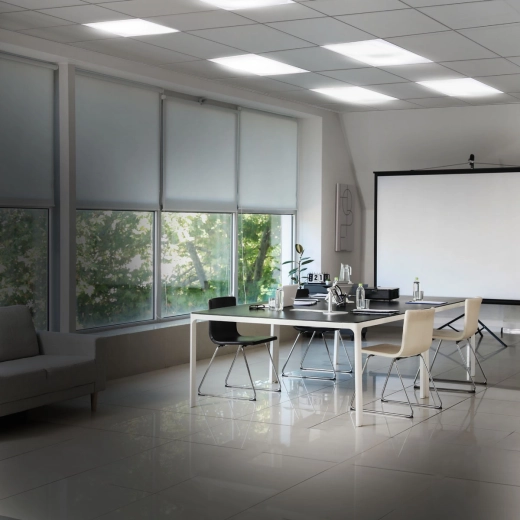 Egyenletes fény a Backlit technológiának köszönhetően