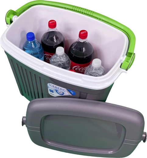 Nagy űrtartalom és hely állítva tárolt 2 l-es palackoknak