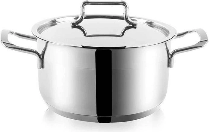 Univerzális minden tűzhelyhez és a sütőhöz