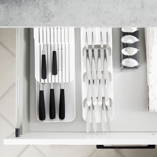 Helytakarékos kialakítás keskeny fiókokhoz