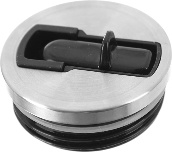 Kényelmes ivás felpattintható ivócsőrrel