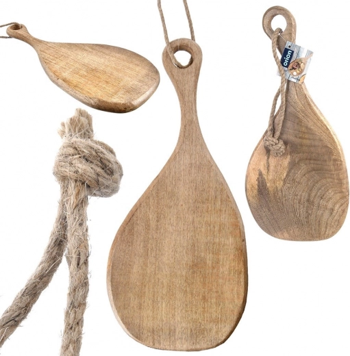 Ergonomikus fogantyú és akasztónyílás