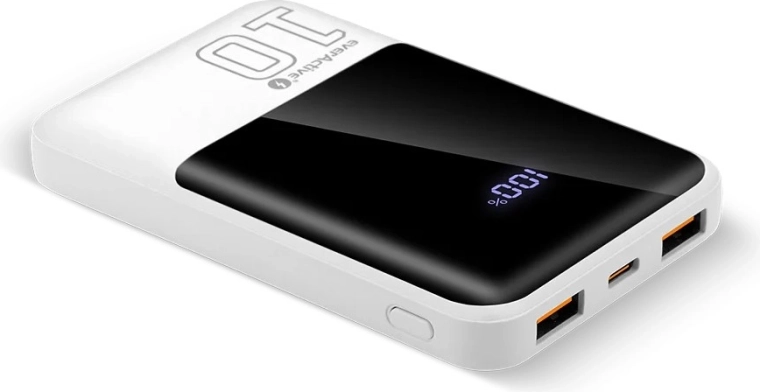 Három port: USB‑C + 2× USB‑A