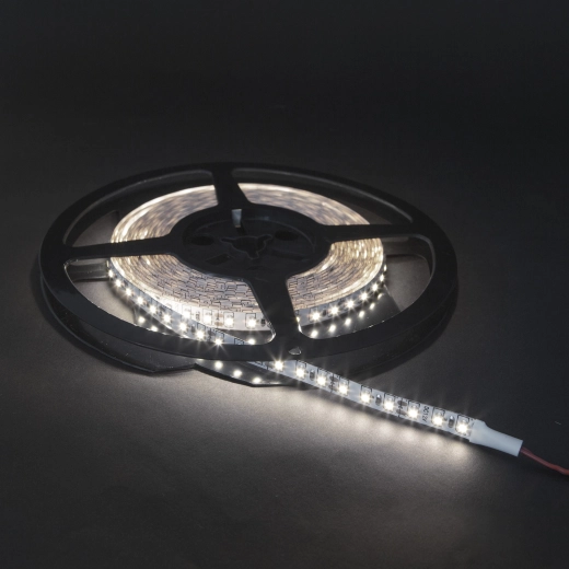 LED-szalag hideg fehér fénnyel, 5 m