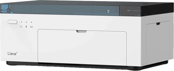 Kompakt kialakítás minden asztalra és útra