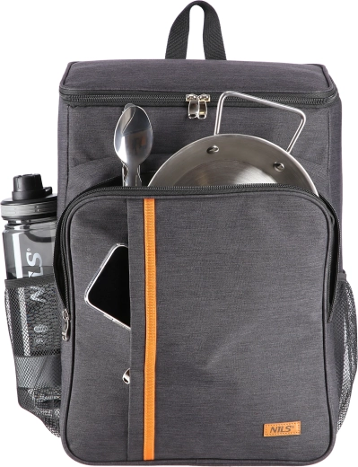 Praktikus zsebek és átlátható rendszerezés