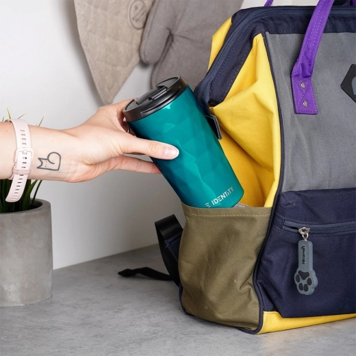 Ergonomikus forma és pohártartó-kompatibilitás