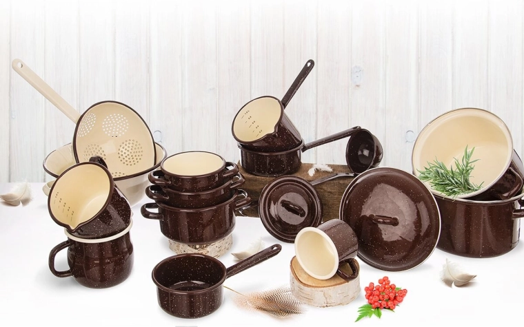 Elegáns barna kivitel Brown
