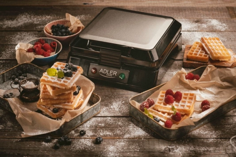 1500 W teljesítmény és tapadásmentes lapok