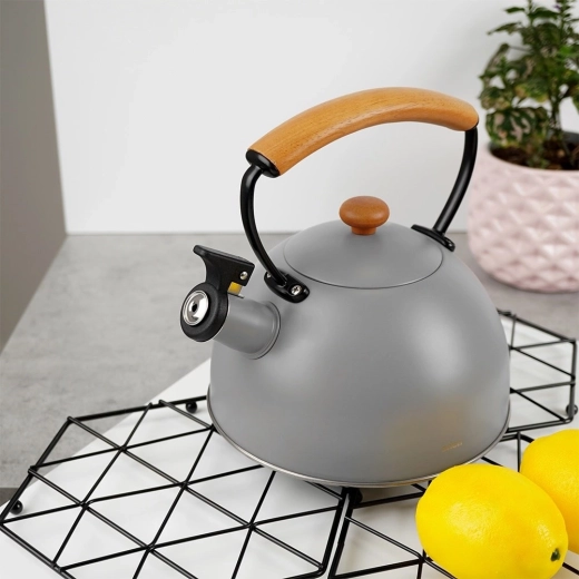 Ergonomikus fa fogantyú a biztonságos fogásért