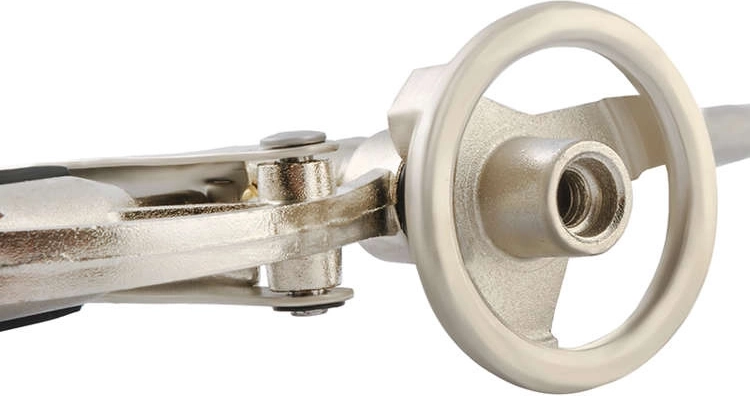 Adagolás szabályozása kerékkel