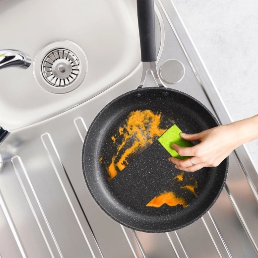 Ergonomikus nyél és könnyű karbantartás