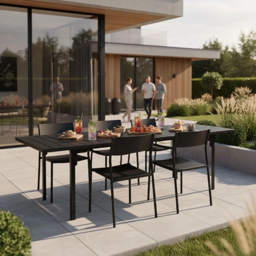 Kényelmes ülés akár 12 fő számára