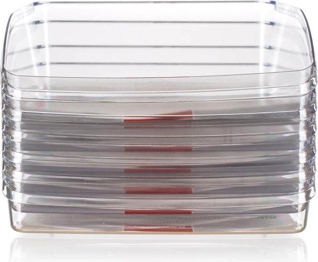 Helytakarékos és könnyen egymásra helyezhető