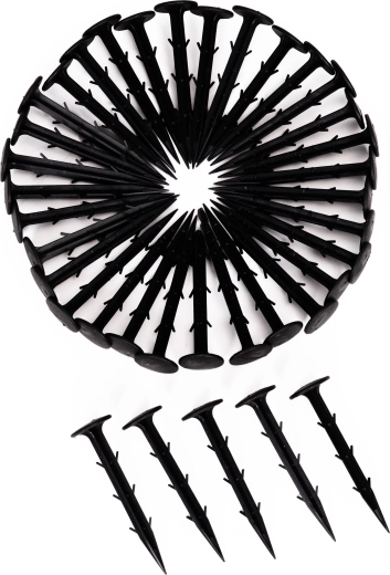 Stabil rögzítés a csomagban található tüskéknek köszönhetően