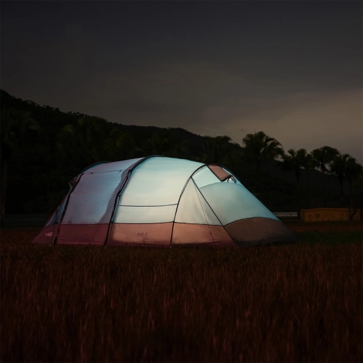 Kényelmes hálótér 4 személynek szúnyoghálóval