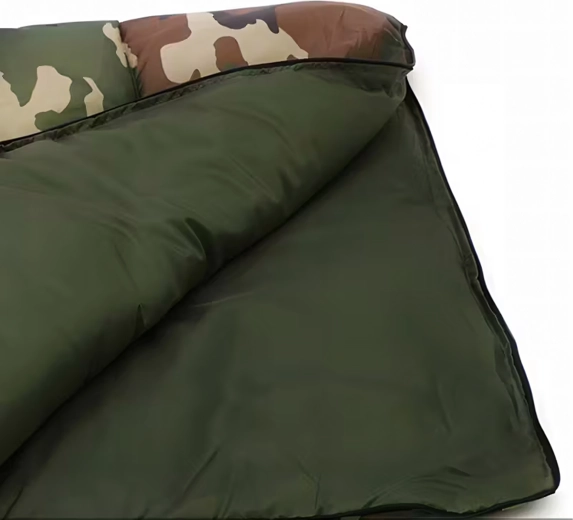 Múmia szabás és kapucni a melegért