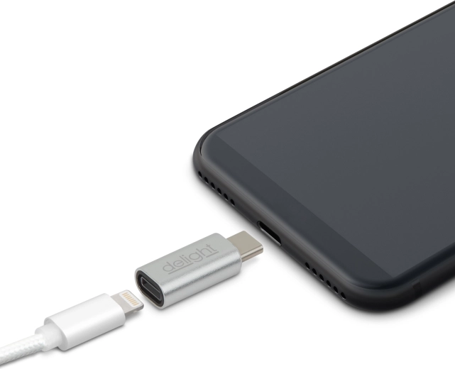 Lightning–USB-C adapter