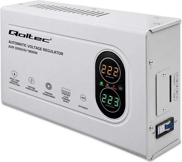 Qoltec automatikus AVR feszültségstabilizátor 3000 VA / 1800 W