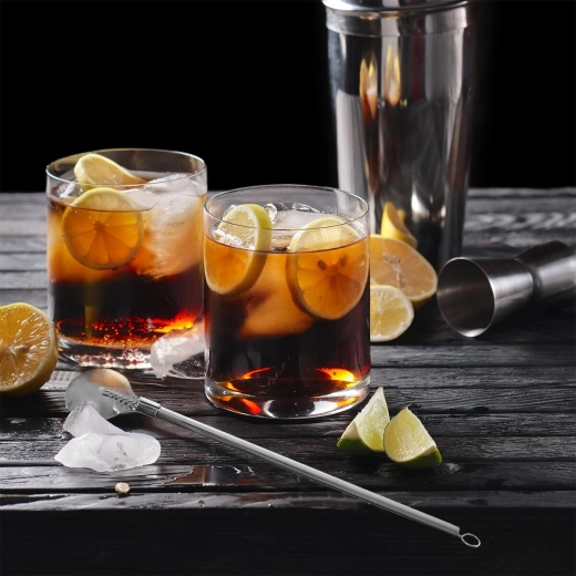 Ideális hossz magas poharakhoz és long drinkekhez