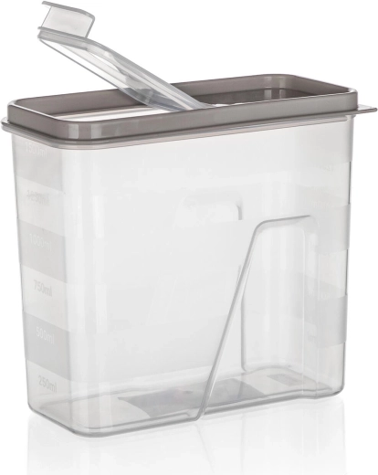 Kényelmes kiöntés nyitható fedéllel