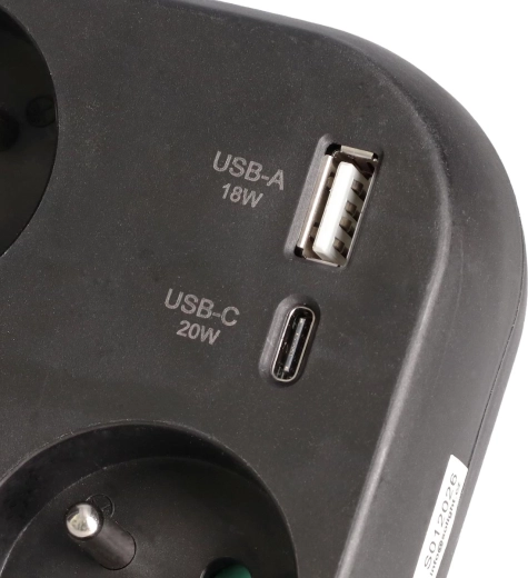 Gyors töltés USB-A + USB-C