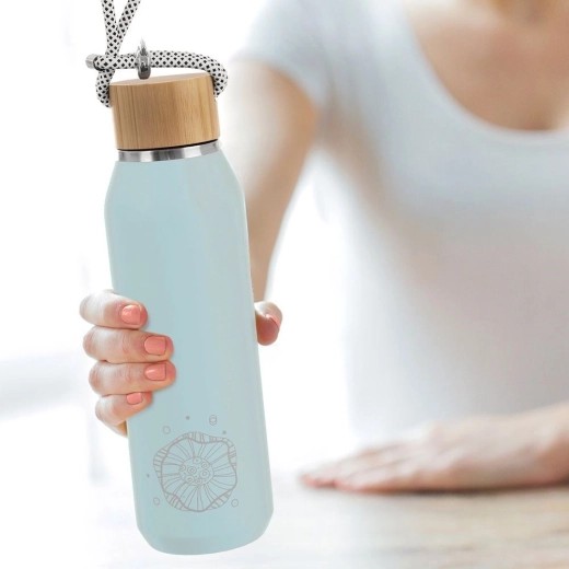 Csúszásmentes felület és széles szájnyílás