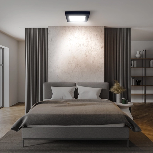 Felületre szerelhető kivitel és kompakt, négyzet alakú design