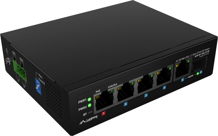 1GbE uplink és SFP a megbízható hálózati gerinchez