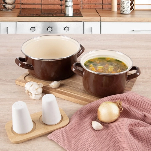 Sokoldalú használat minden tűzhelytípuson és a sütőben is