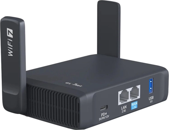 2,5G Ethernet + USB 3.0 kompakt kivitelben