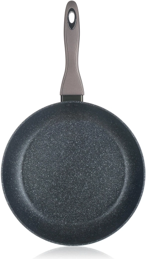 Kényelmes soft‑touch fogantyú