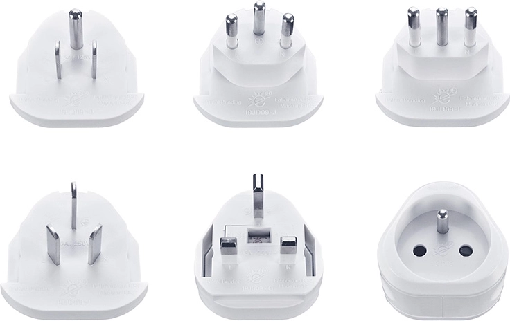 Kompakt adapter cserélhető toldatokkal