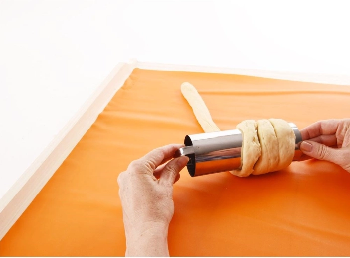 Sima rozsdamentes felület az egyenletes sütésért