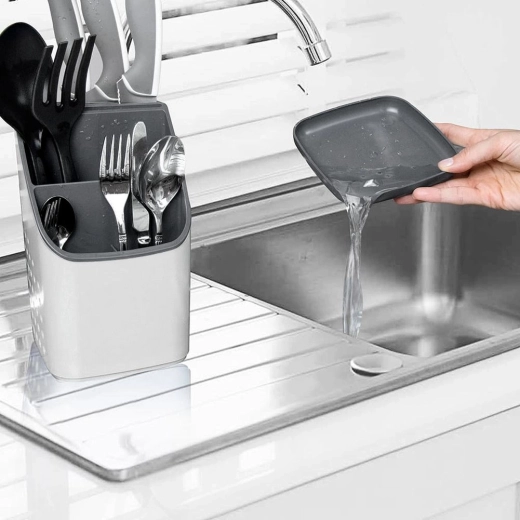 Kivehető csepegtetőtálca