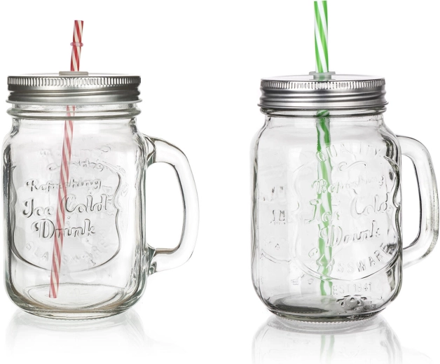 Stílusos tálalás átlátszó üvegben